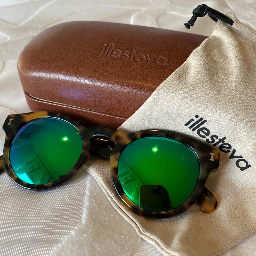Illesteva Leonard Sunglasses Green Mirrored Lenses